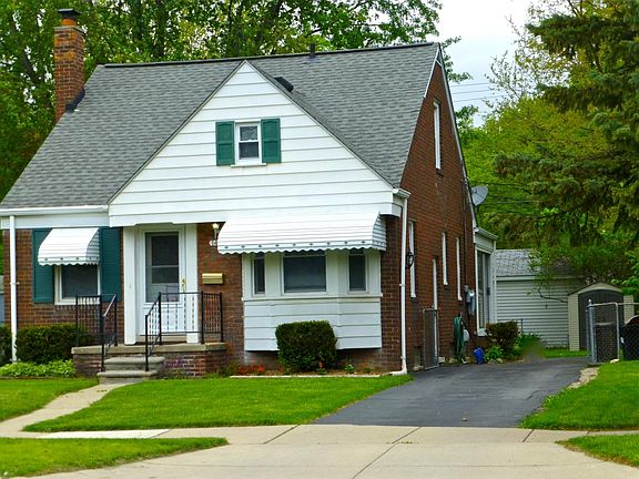 Single Driveway + unrestricted street parking