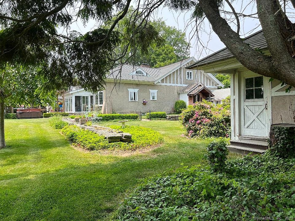 9 Columbus Ave, Niantic, CT 06357 MLS 170576604 Zillow