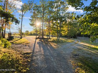 1478 Mawila Ridge Rd, Crossville, TN 38555