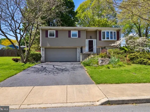 34 S Oak St, Lititz, PA 17543