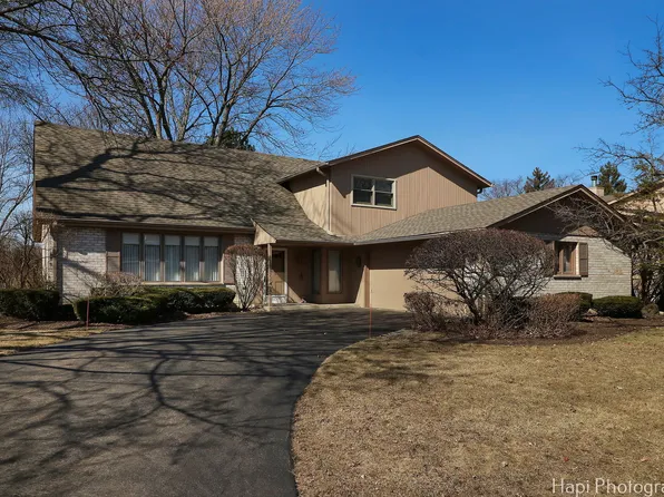 1510 Hemlock Knoll Ter, Northbrook, IL 60062