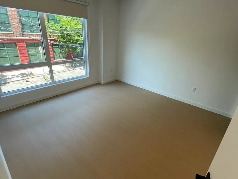 74 Webster St #2F — Photo 2