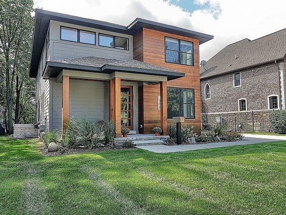 2nd image of 308 Forest Ave