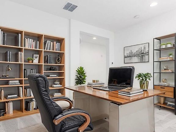 3rd image of 16917 W JENAN Road