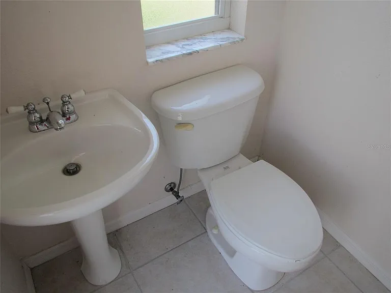 23404 Peachland Blvd — Photo 14