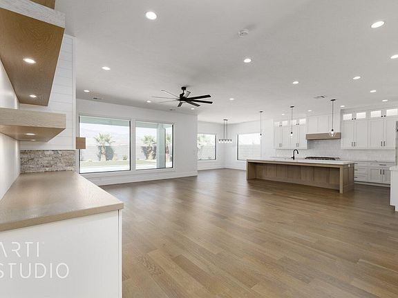 4th image of 2849 E Stonedale Dr
