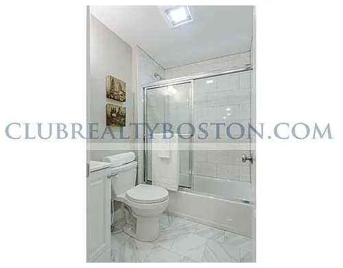 4 Leicester St #4 Photo 1