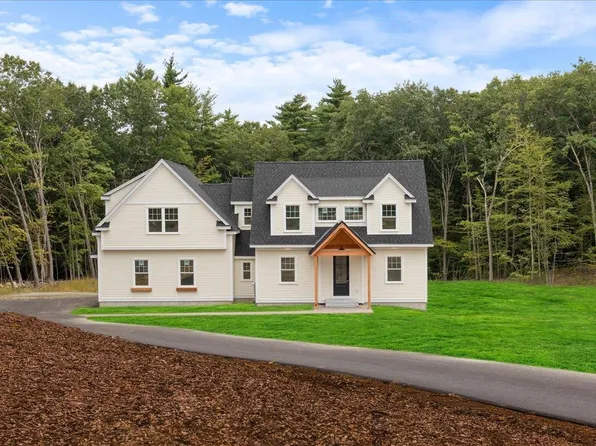 4 West Shore Park Road, Kingston, NH 03848