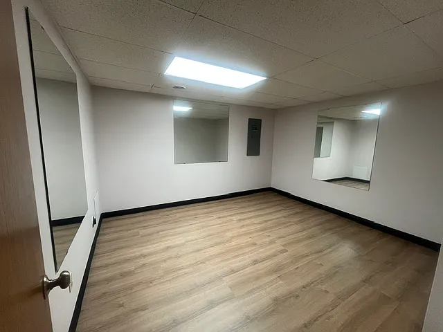 653 Parkwood Cir — Photo 19
