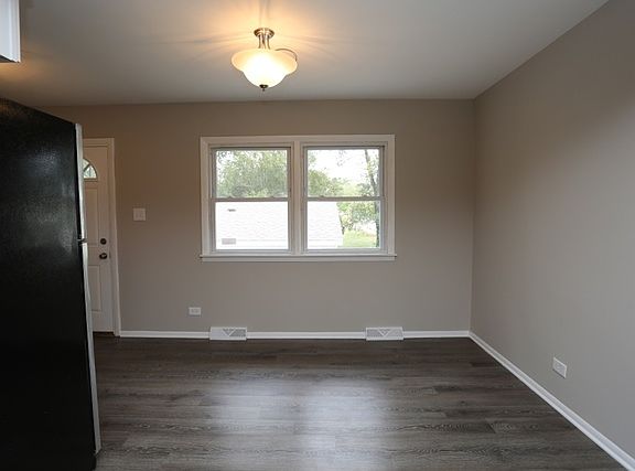 3rd image of 22445 Lawndale Ave