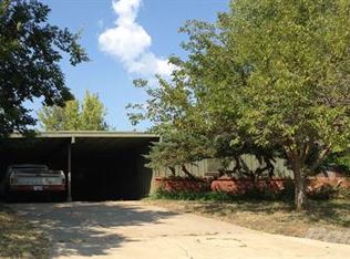 209 NW Mimosa Ln, Lawton, OK 73507