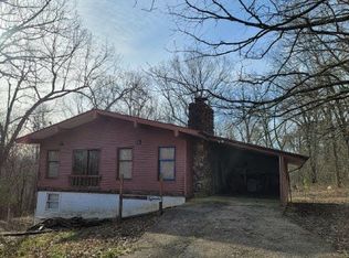 18 Iuka Dr, Cherokee Village, AR 72529