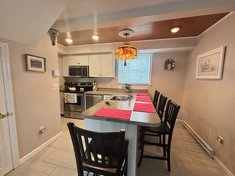 152 Tuckerman Ave #9 — Photo 9