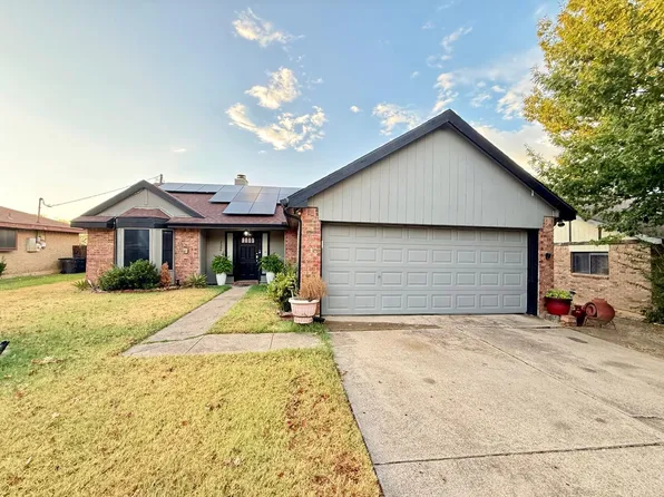 2608 Shasta Ct, Fort Worth, TX 76133