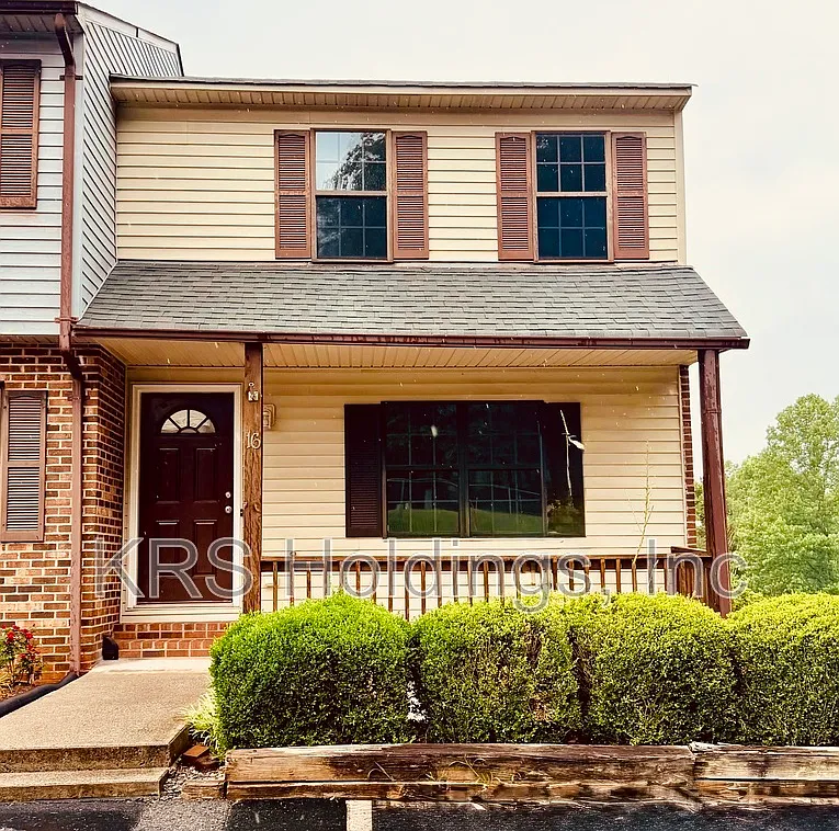 2 bed, 2.0 bath, 1440 sqft, $1,350 — Photo 1