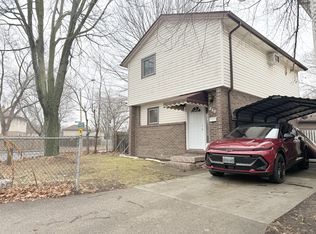 8401 Darlington Cres, Windsor, ON N8S 4L9