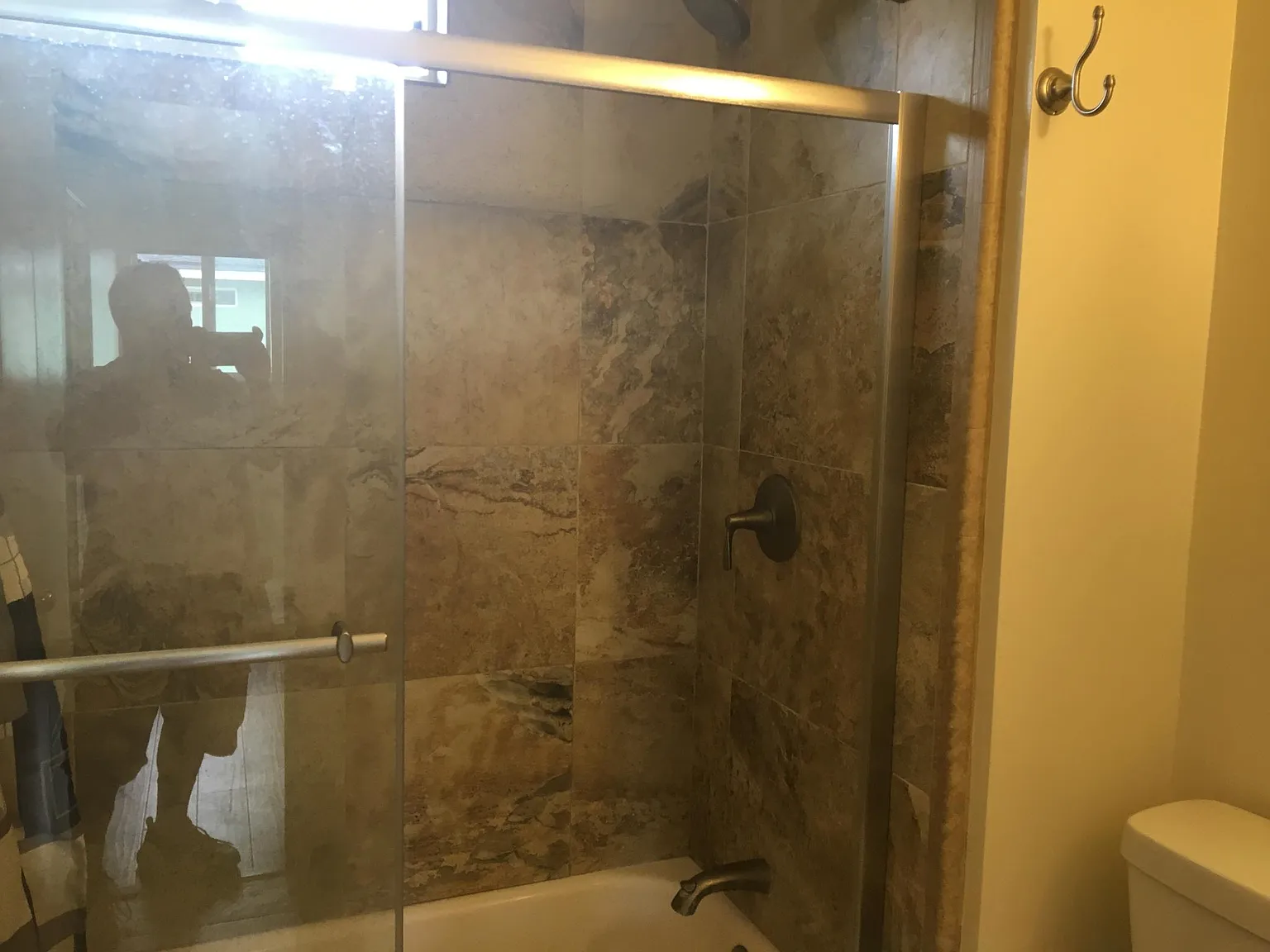 2 bed, 850 sqft, $3,000 — Photo 4