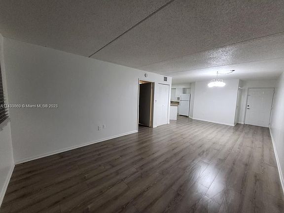 5th image of 6195 NW 186th St APT 115