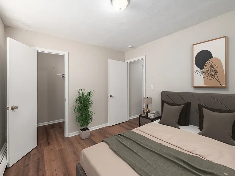 Tower Regency Apartments — Photo 12