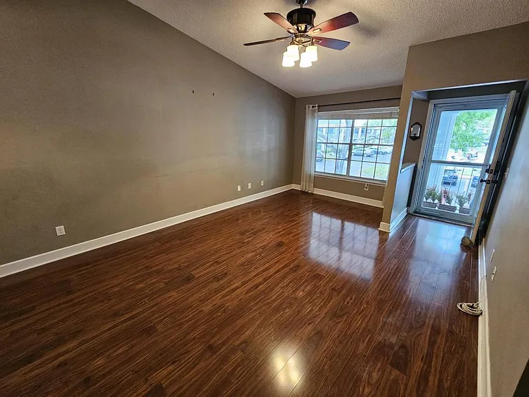 5477 Lake Margaret Dr #F — Photo 15