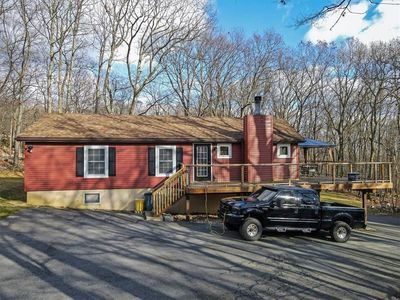 1050 Constitution Ave, Pen Argyl, PA, 18072