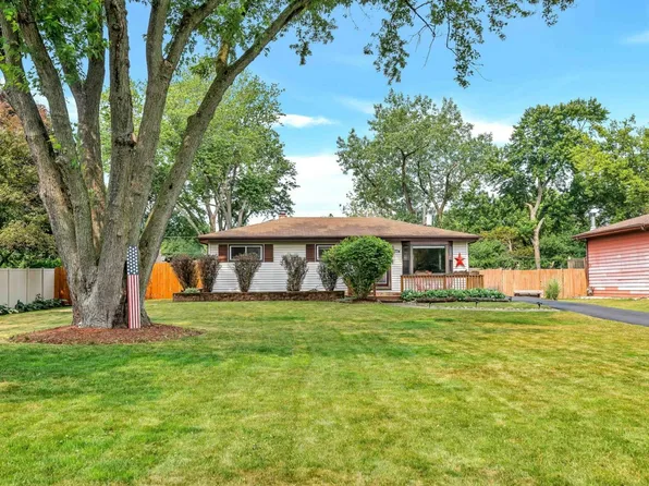 0N774 Woods Ave, Wheaton, IL 60187