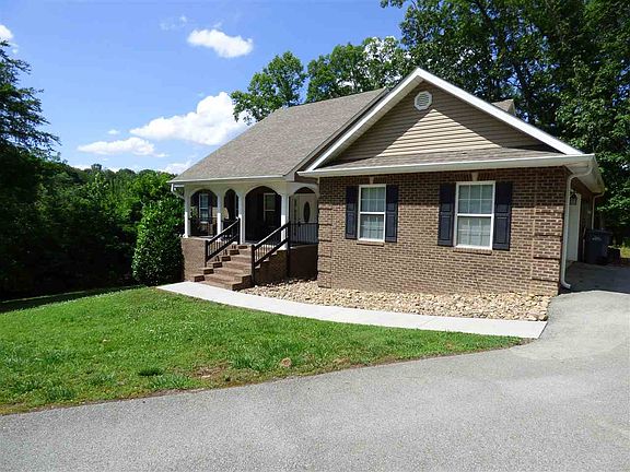 3rd image of 1023 Tatum Dr