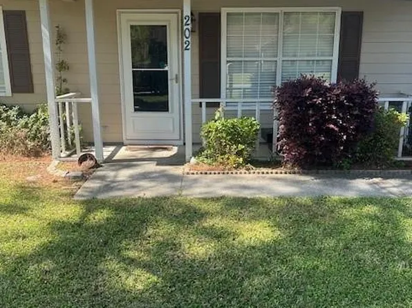202 Brackenfern Way, Kingsland, GA 31548
