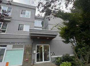 688 E 56th Ave #302, Vancouver, BC V5X1R7