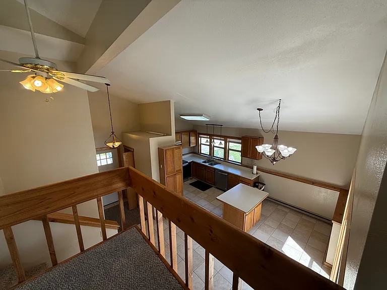5 N Yellowstone Ave — Photo 20