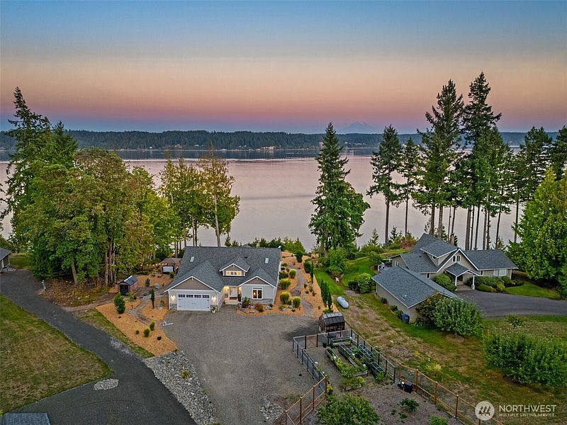 4th image of 211 E Vineyard Crest Road