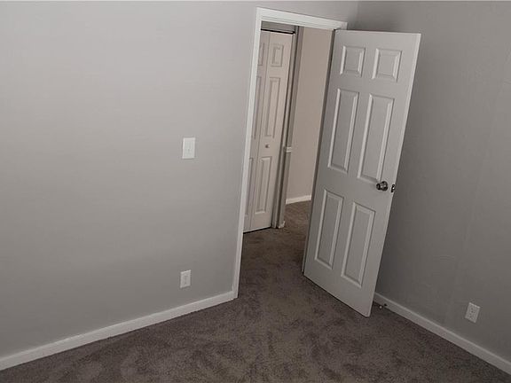 4th image of 3549 N Whitcomb Ave