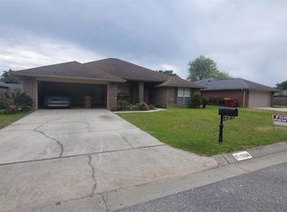 5524 Tucker Cir, Pace, FL 32571