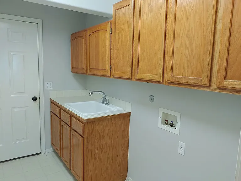 5765 N Stafford Rd — Photo 30