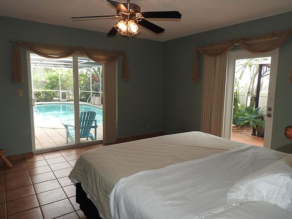 4th image of 1411 N 47th Avenue