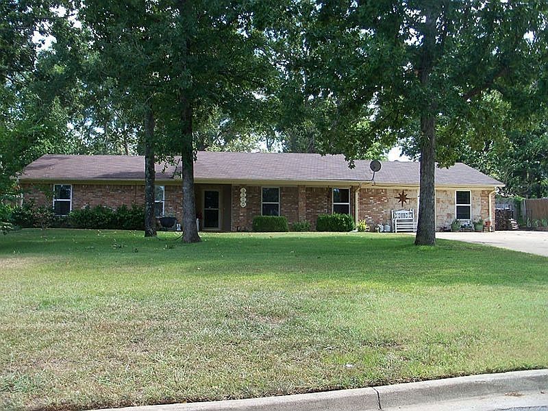 1st image of 3210 Mona Dr