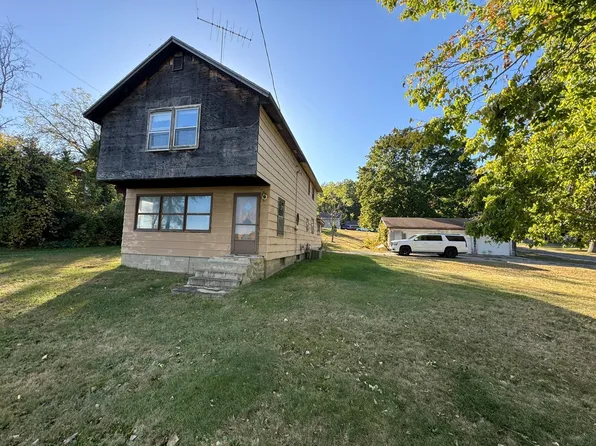 420 Riedell Ct, Red Wing, MN 55066