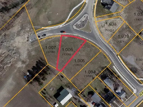 305 Parkview Dr, Bluffton, OH 45817