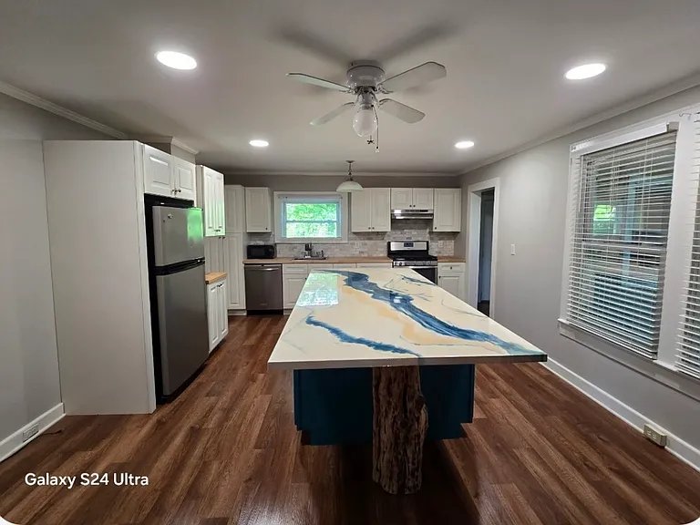 234 Skipper St — Photo 1