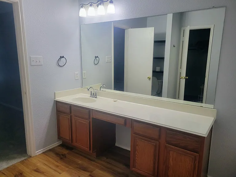 9105 Warren Dr — Photo 13