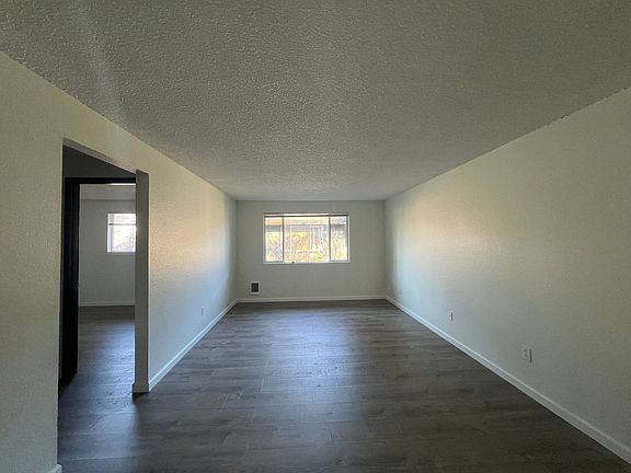 5th image of 911 SE 187th Ave APT 204
