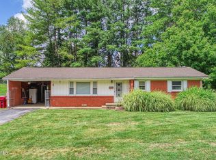 2204 Wyndale Rd, Johnson City, TN 37604