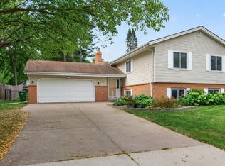 8715 N Brook Ave N, Brooklyn Park, MN 55428