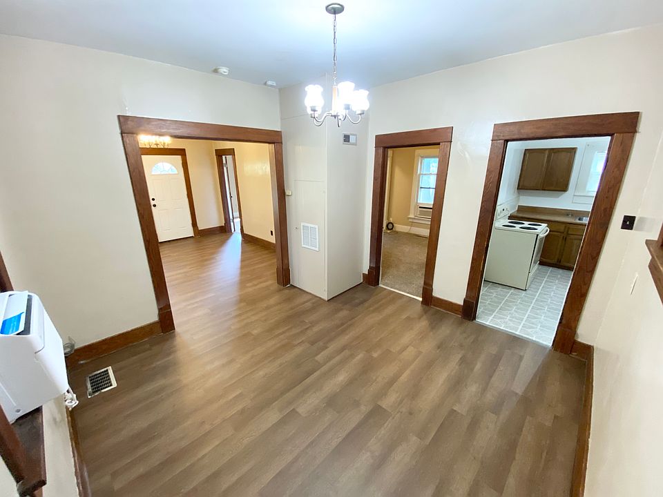 1st image of 316 W 8th Ave