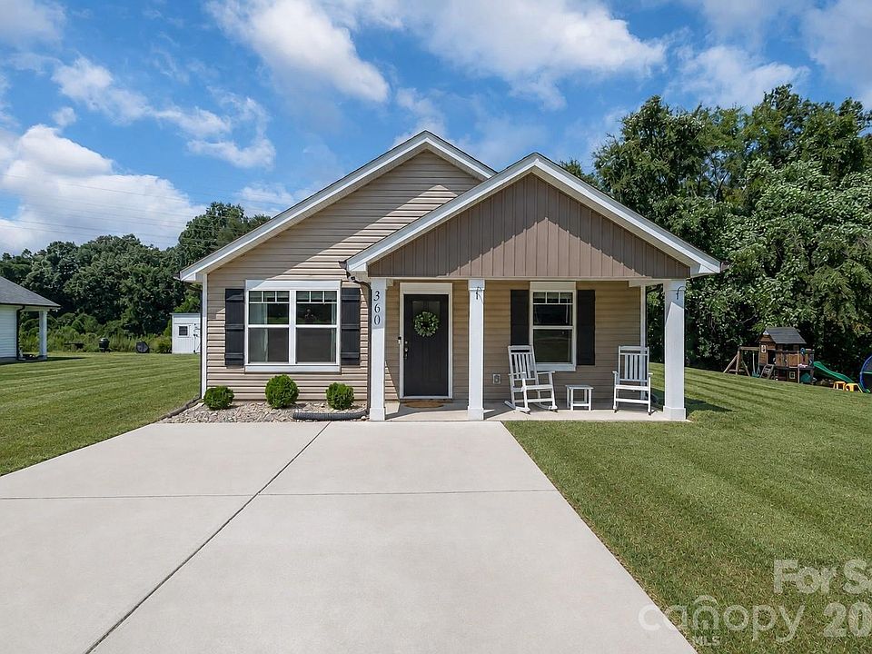 1st image of 360 Sexton St