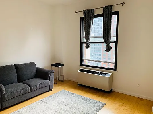 Rented by Level Group | media 16