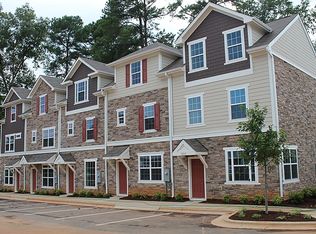 624 Centennial View Ln, Raleigh, NC 27606