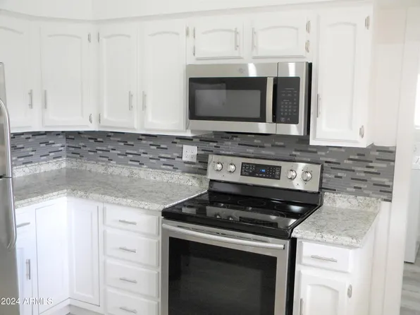 181 S HIGHLAND Avenue, Miami, AZ 85539