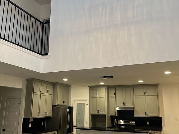 2nd image of 1306 Julia Marie Dr