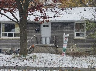 21 Admiral Rd #BASEMENT, Ajax, ON L1S 2N8